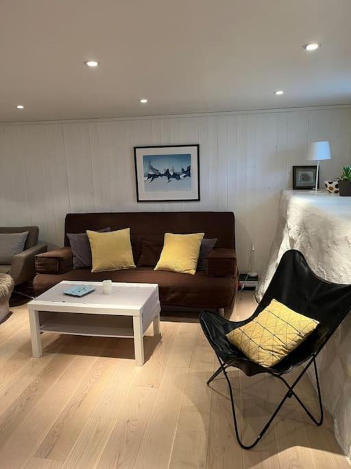 Ferienwohnung Hybel Med Bad Egersund Exterior foto